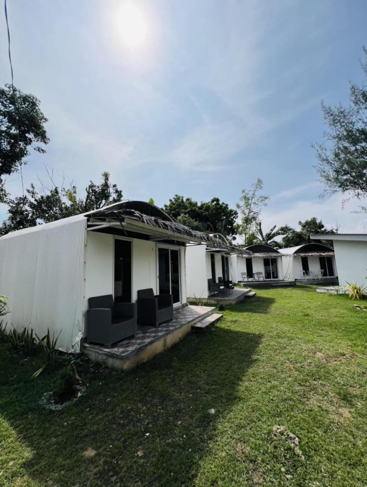 Lily Paradise San Juan  Ngoại thất bức ảnh